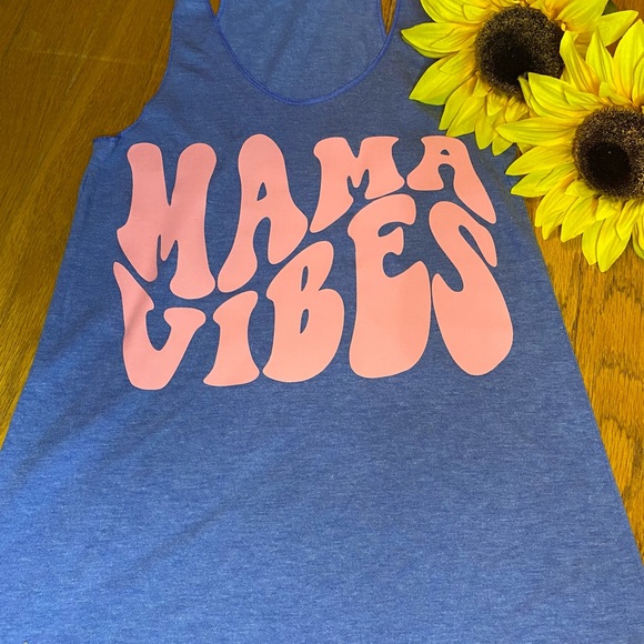 Mama vibes tank top - Picture 3 of 3